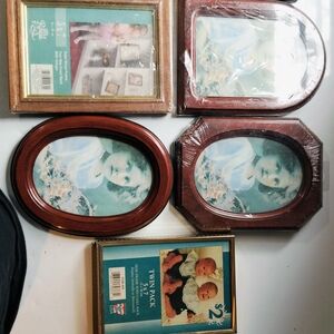 Elegant Wooden Picture Frame Set - Brown